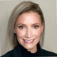 Kari Sheldon's Instagram, Twitter & Facebook