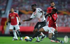 It's time for the players to take to the pitch at san siro; Do Not Miss It Formations Schedules And Channels To Watch Ac Milan Manchester United Football24 News English