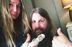 Chris Stapleton Confirms That Broken Finger is Cause for Show Postponements 