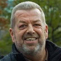 Colleen Earle's Instagram, Twitter & Facebook