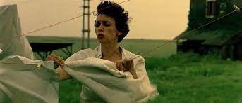 The film, adapted from the novel zile de nisip (days of sand) by bujor nedelcovici, was directed by dan pița. Oana Pellea Imagini Din Filme Galerie Foto Europa Fm