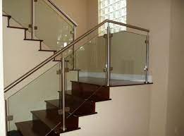 Gelander Aus Glas Und Anderen Materialien 50 Traumtreppen Neue Dekoration Schlafzimmer Dekoration Wohnzimmer Dekoration Badezimmer Dekoration Kuche Moderne Treppengelander Moderne Stiegen Treppengelander