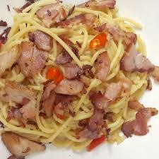 Yuk coba resep pasta jenis spaghetti yang berasal dari bumbu tradisional italia,aglio olio dengan tambahan seafood. Resepi Aglio Olio Bacon Resepi Merory Sedap Betul