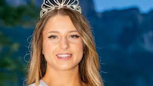 Una cervignanese conquista la fascia di Miss Mondo Carnia