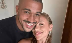 Ana Castela e Zé Felipe passam dias juntos no apartamento do cantor em São  Paulo