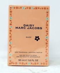 Marc jacobs daisy dream edt spray 50ml women's perfume. Amazon Com Daisy Daze By Marc Jacobs Eau De Toilette Spray 1 6 Oz Beauty
