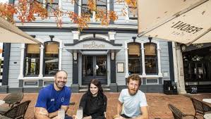 Simplicity with pinch of dramatic flair in new restaurant mix