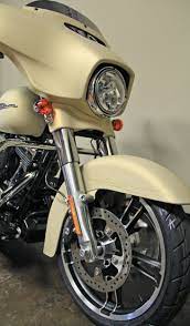 Harley 2014 Street Glide Special Front Up Close Harley Davidson Pictures Harley Davidson Street Glide Harley Davidson