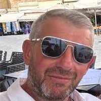 Keith Gale's Instagram, Twitter & Facebook