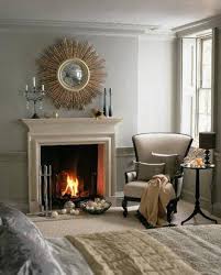 Decoration Sunburst Mirror Above Bedroom Fireplace Single Victorian Style Chair In Contemporary Bedroom Decor Beautiful Wall Decorati Decoracao Casas Lareira