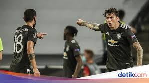 Bruno fernandes tersanjung dibandingkan dengan legenda mu eric cantona minggu, 16 agustus 2020 6:32 wib gelandang serang manchester united bruno fernandes mengeksekusi tendangan penalti untuk memenangkan timnya atas fc copenhagen dalam laga perempat final liga europa di stadion rheinenergie, cologne, jerman, senin (10/8/2020). Mu Takluk Fernandes Ribut Ribut Dengan Lindelof