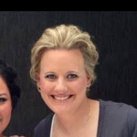 Melanie Sharkey's Instagram, Twitter & Facebook