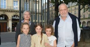 François berléand, born april 22, 1952 in paris, france, is a french actor who played roles in more than 180 films. Nghg4en0vffj6m