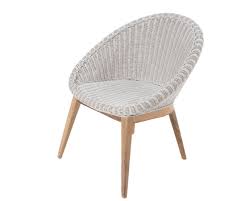 This Gorgeous Wicker Tub Chair With Contemporary Angled Wooden Legs Is Suitable For Indoor And Outdoor Use It Makes Wicker Furniture Wicker Couch Wicker Sofa