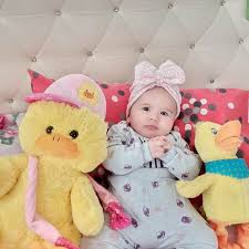 bebekler ve cocuklar bebek eglence cocuk