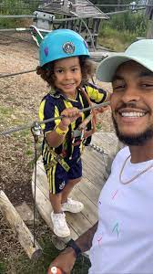 Premier lig'de küme düşen bournemouth'un norveçli yıldızı joshua king, oğluna fenerbahçe 28 yaşındaki futbolcu, instagram hesabından oğlunun fenerbahçe forması giydiği fotoğraf ve videoları. King Ogluna Fenerbahce Formasi Giydirdi Futbol