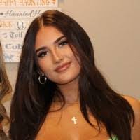 Jenna Sherwood's Instagram, Twitter & Facebook