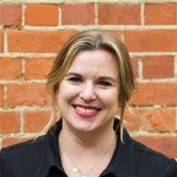 Lisa Delcambre's Instagram, Twitter & Facebook