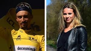 A l'époque, les deux cyclistes se sont a l'époque, tony gallopin venait de franchir la ligne d'arrivée de la 9e étape du tour de france. Cyclisme Julian Alaphilippe Officialise Sa Relation Avec La Nordiste Marion Rousse