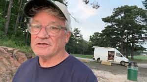 gandycharlie Mark Lundegren and @sammiecarrots (Sam Karas of the Big Bend  Sentinel) had an amazing hike from Lajitas to the mouth of Santa Elena  Canyon over the weekend. The only challenge? The