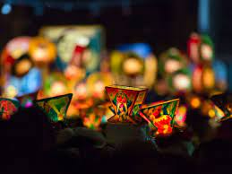 E basler fasnachtsclique wo dr spass am zämme fasnacht mache und musiziere im vordergrund stoht. Basler Fasnacht Bilder Vom Morgestraich Welt