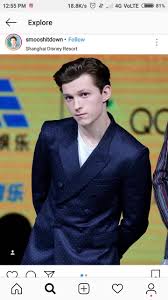 Pin By Amy On Spiderman Homecoming Tom Holland Spiderman Tom Holland Peter Parker Spiderman Homecoming