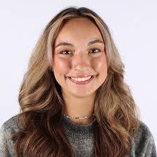 Mia Bender's Instagram, Twitter & Facebook