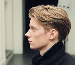 Tra gli anni ’90 e 2000 ecco il taglio mullet uomo riproposto da mel gibson, rob lowe, jon bon jovi, prince, lionel richie, michael bolton e dal … Taglio Capelli Uomo Come Scegliere La Tendenza Dell Estate 2018 Lametta O Rasoio