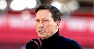 Bij de loting voor de kwartfinales werd deels geloot voor de halve finales. Vermoedelijke Opstelling Schmidt Kiest Vervanger Van Heel Speciale Sangare Voetbalprimeur Nl