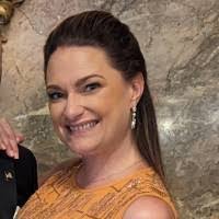 Elizabeth Calcagno's Instagram, Twitter & Facebook