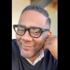 Quinn Hawkins's Instagram, Twitter & Facebook