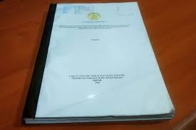 Sejak sma, anda sudah dilatih bagaimana cara membuat karya ilmiah yang baik dan benar sehingga mudah melanjutkan bangku perkuliahan yang membutuhkan karya ilmiah. Struktur Penulisan Karya Ilmiah Halaman All Kompas Com