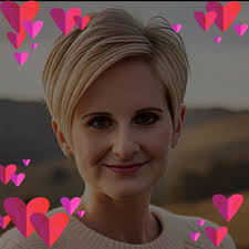 So many styles I've shared these past years! Thank you all for being a part  of this journey- let's collect more- show us your favorite hairstyle you  have ever had in the