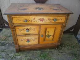 Antique Pennsylvania Dutch Folk Art Painted Wash Stand Folk Art Painting Antiques Painted Furniture Designs
