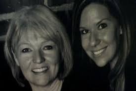 Suzanne Bollinger's Instagram, Twitter & Facebook