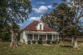 Abandoned Farm House In Carrollton Ga Abandoned Houses Abandoned Farm Houses Old Farm Houses
