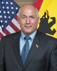 New Bern mayor says he's running for vacant District 3 seat