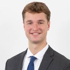 I'm thrilled to announce this past Friday marked my final day with my  family at Ivy Rehab Physical Therapy Southport this summer. As I prepare  for my first semester at the University