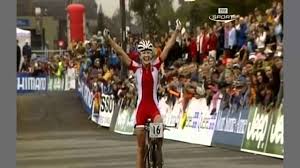 Maja włoszczowska planowała zakończyć karierę po starcie w igrzyskach w 2020 roku. Maja Wloszczowska Mistrzyni Swiata 2010 Uci Mtb Xc Kat Elita Kobiet 2010 Youtube