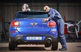 Chi guida mini, ama l'avventura. Dj Fresh A Mini Maverick