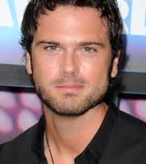 Chuck Wicks Gives Special Fan Reason to 'Hold That Thought'