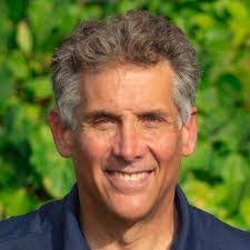 Richard Huntsinger's Instagram, Twitter & Facebook