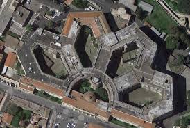 9.112222 il san giovanni di dio, meglio noto come ospedale civile, è l'ospedale che sostituì quello medievale di sant'antonio di vienne, già operante a cagliari dal xiv secolo. Ospedale Civile Consiglieri Contro La Chiusura Salviamo Il Presidio Sanitario Del Centro Storico Cagliari Vistanet