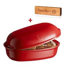 Moule A Pain De Campagne En Ceramique Rouge Grand Cru Emile Henry Tom Press