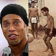 RONALDIHO: `` Mon père m'a dit qu'il valait mieux apprendre à maîtriser le  ballon pieds nus pour avoir de la sensibilité au pied et je lui ai promis  que je maîtriserais ce