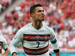 Rusland heeft ruim een jaar voor de start van het wereldkampioenschap voetbal zelfvertrouwen opgedaan. Ronaldo Pakt Records En Worstelt Zich Met Portugal Laat Langs Hongarije Nos