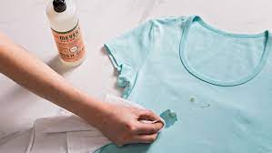 Remove oil stains from clothes. How To Get Oil Stains Out Of Clothes Step By Step With Pictures Apartment Therapy