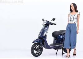 Bảng giá xe vinfast 2020 mới nhất hôm nay giá xe máy điện vinfast klara giá xe ôtô vinfast fadil ôtô vin lux sa2.0 suv và a2.0 sedan tư vấn trả góp. Xe May Ä'iá»‡n Vinfast Klara Gia Bao Nhieu Danhgiaxe