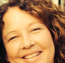 Amanda Delisle's Instagram, Twitter & Facebook