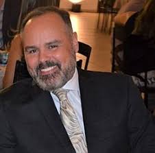 Agende uma consulta com Dr. Sergio Marques, Médico ginecologista e obstetra  em Passos